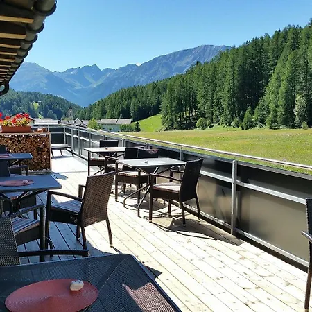 Hotel Al Rom Tschierv