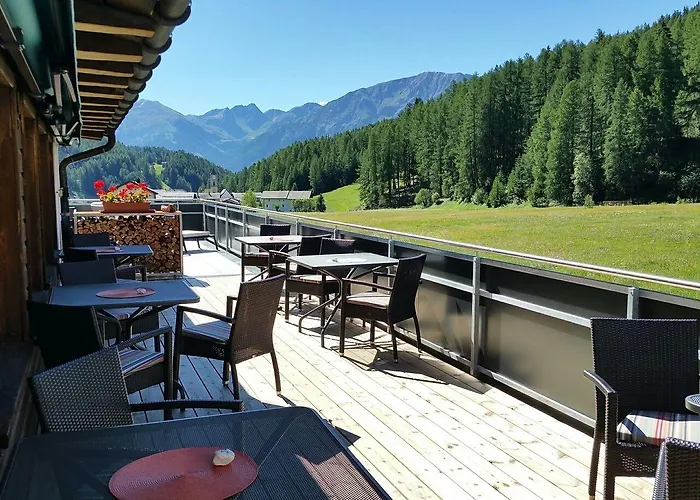 Hotel Al Rom Tschierv