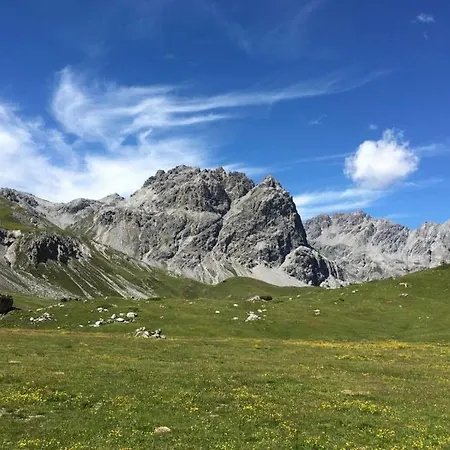 Hotel Al Rom 3* Tschierv